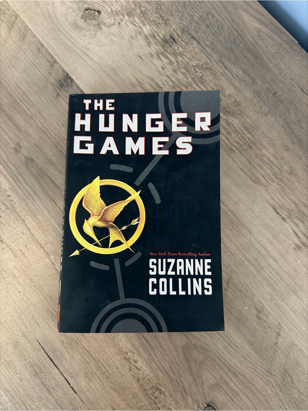 Scholastic The Hunger Games - Black & Gold Cover